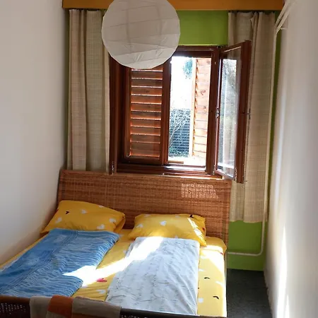 公寓 Kisfaludy House *