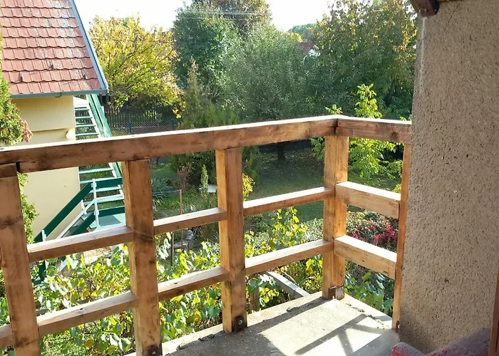 Kisfaludy House Lägenhet *